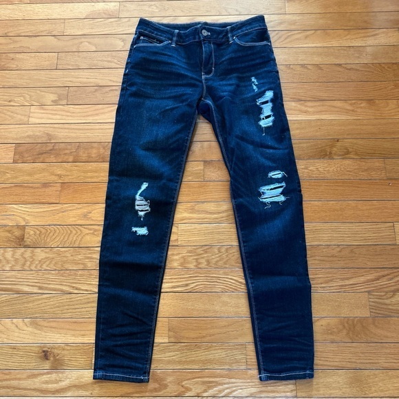 White House Black Market Skinny Leg Dark Blue Denim Jeans Size 6 Distressed - Picture 1 of 9